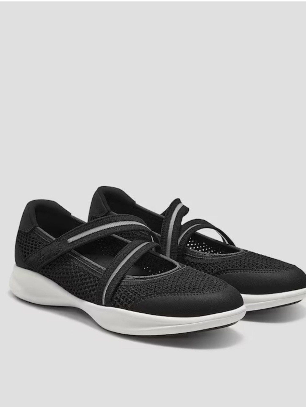 Vivaia Walker Pro Mesh Hybrid Mary Jane Isabeli Flats with Crossover Straps 6.5